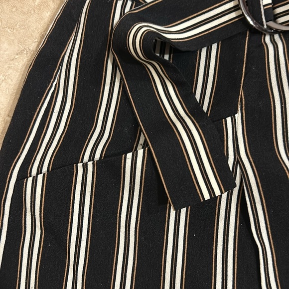 5/25 Must Buy 5 Moon River shorts striped earthy high waisted small - Picture 4 of 9